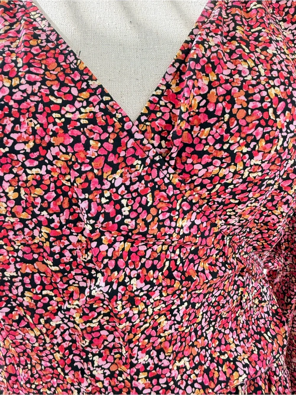H&M Pink Floral Long Sleeve V-Neck Dress - Picture 4 of 5